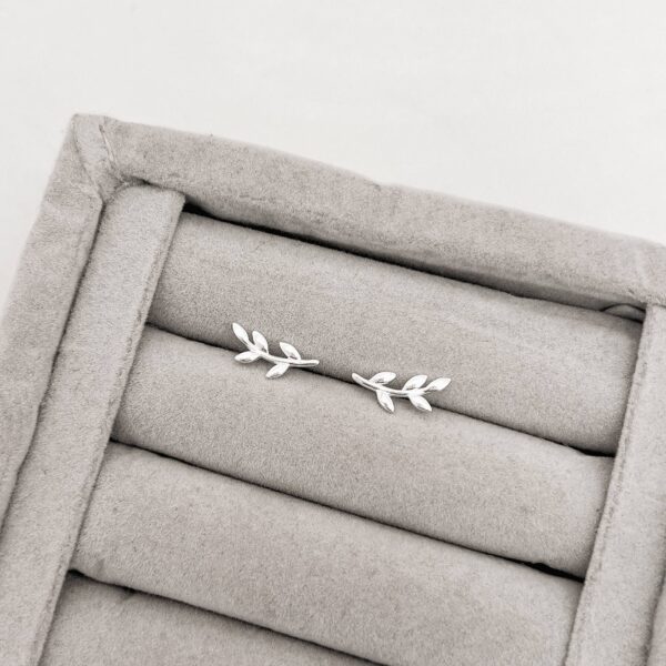 Brinco ear cuff  folha